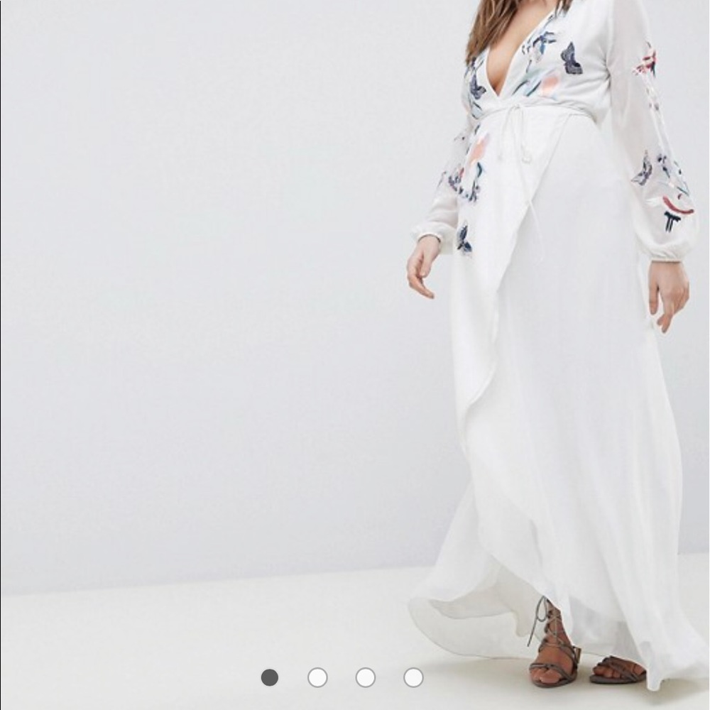 Hope and Ivy Maternity Wrap Dress